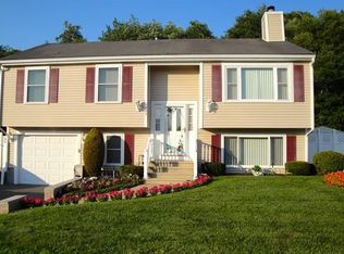 198 Heritage Dr, New Bedford, MA 02745