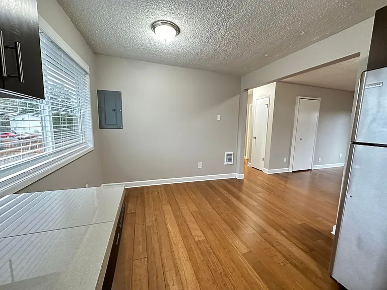 12702 E Burnside St #3 — Photo 5