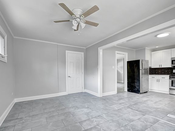 5th image of 138 Marquette St