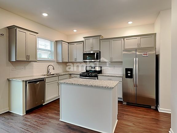 4th image of 122 Preservation Dr