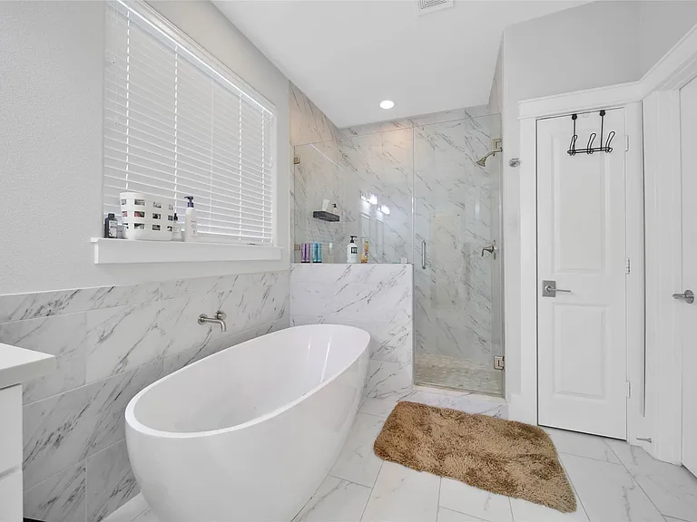1808 Napa Creek Ln — Photo 22