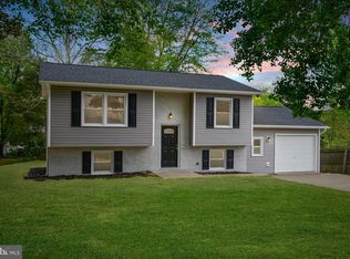 2006 Kaiser Dr, Fredericksburg, VA 22407