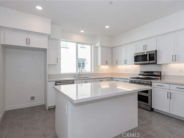 2317 W Broadway #46 — Photo 12