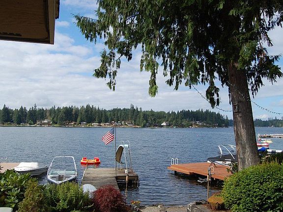 3rd image of 231 E Mason Lake Dr E