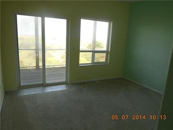 3rd image of 1041 Ocean Shores Blvd SW