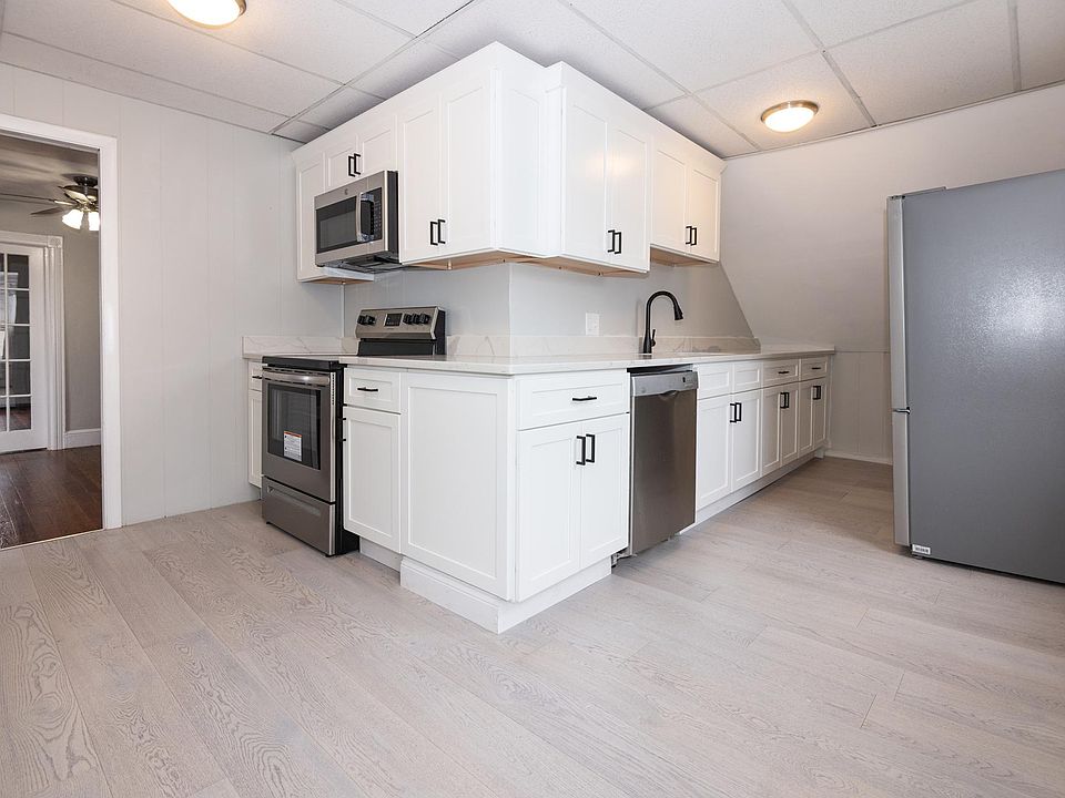 1st image of 286 Glenwood Ave Unit 3