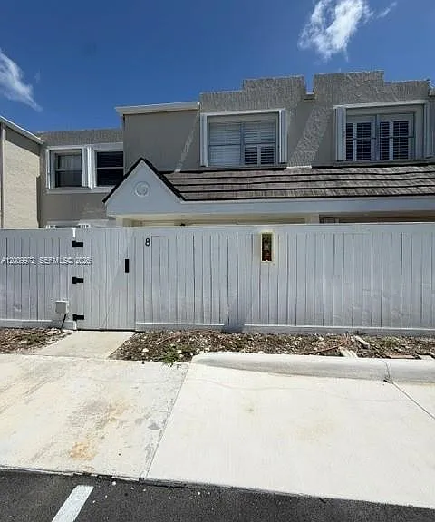 4590 SW 68th Court Cir #8 — Photo 3