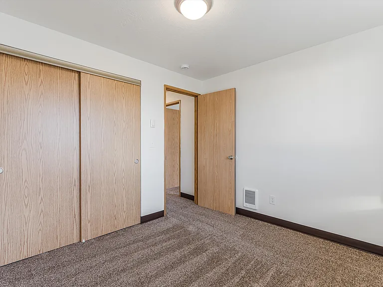 Rockwood Park Apartments — Photo 26