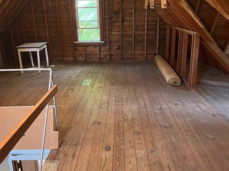 425 Pleasant St — Photo 21