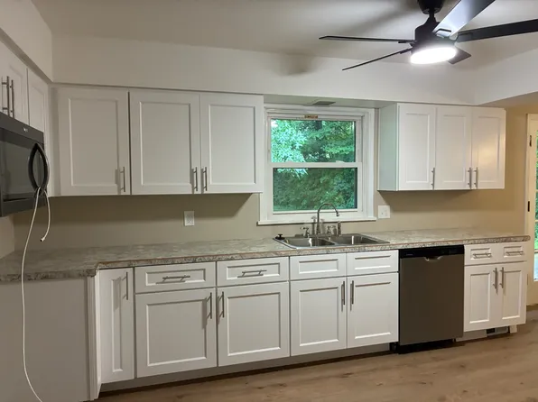 4870 Echoglenn Ave NW, North Canton, OH 44720