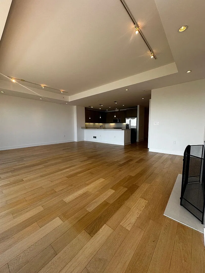 550 18th Street (1211rc) — Photo 1