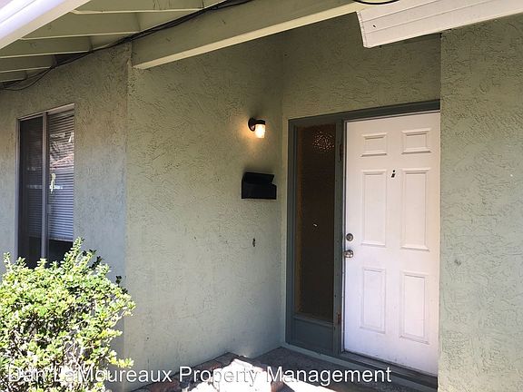 2nd image of 31 Oak Ave APT B