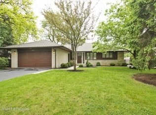 3945 Fairway Dr, Wilmette, IL 60091