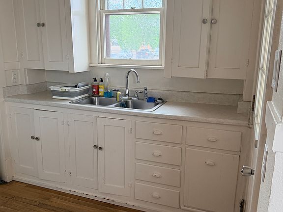 3rd image of 521 Slate Ave NW