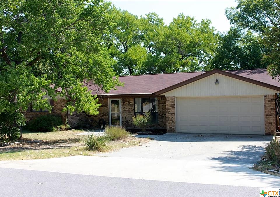 1st image of 3016 Oakwood Dr