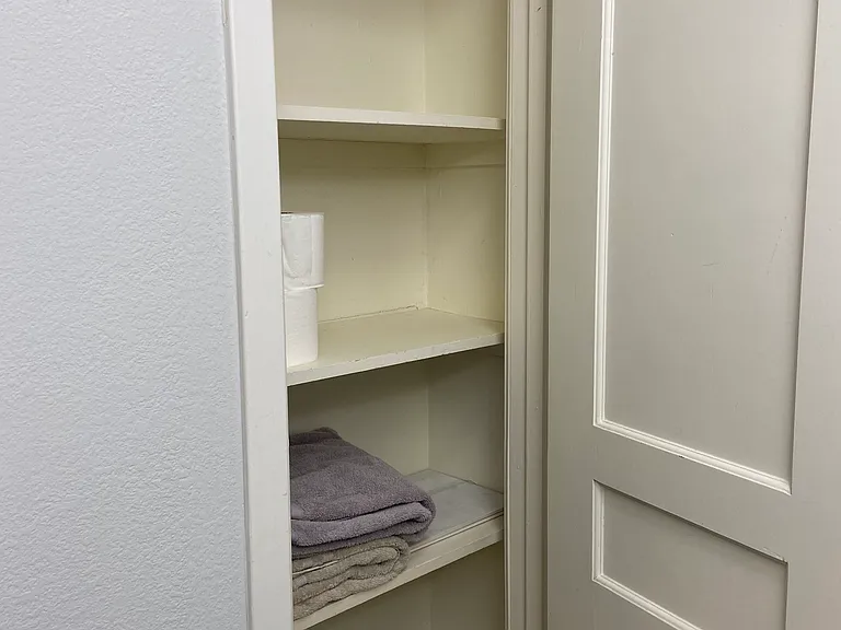 3314 Douglas Ave #103 — Photo 35