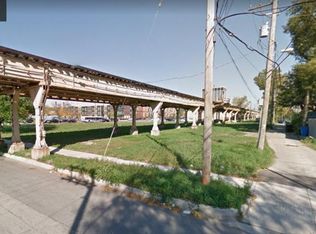 24 E 37th St, Chicago, IL 60653