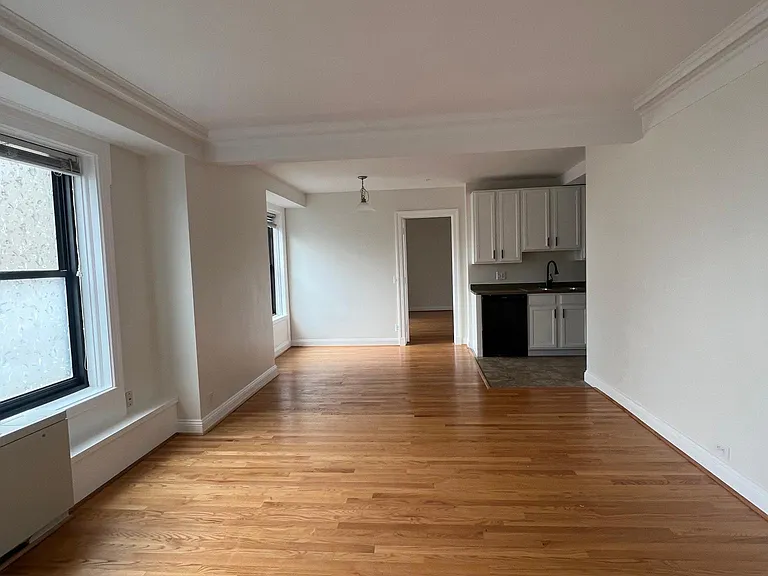 15 E Kirby St #326 — Photo 4