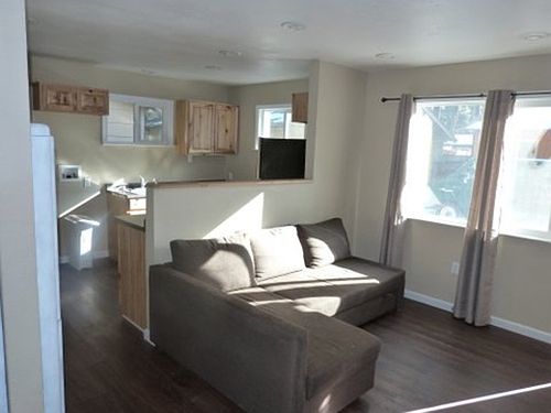 2nd image of 3152 Pasadena Ave #1