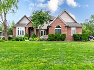 7009 Suncrest Dr, Saline, MI 48176
