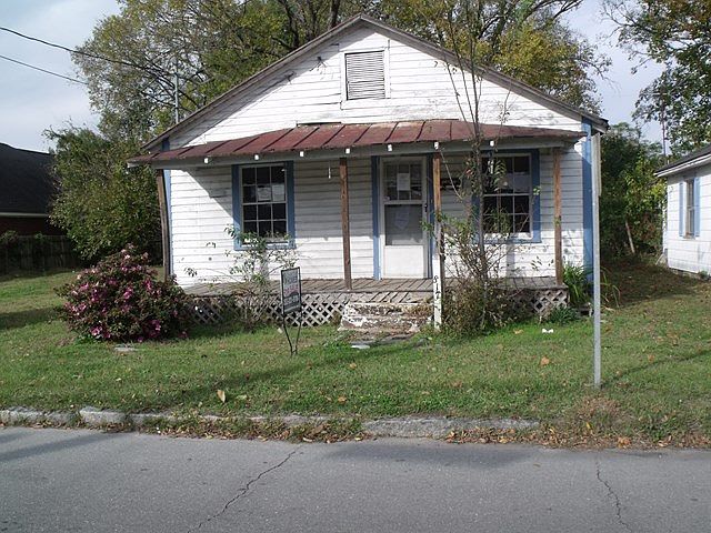 1st image of 817 Olivia Ln