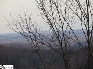 328 Foggy Cut Ln, Landrum, SC 29356
