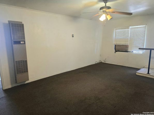 san-antonio-texas-169112895 picture