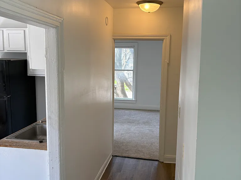 404 Milton Ave — Photo 3