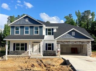 69 Streamline Ct, Lillington, NC 27546