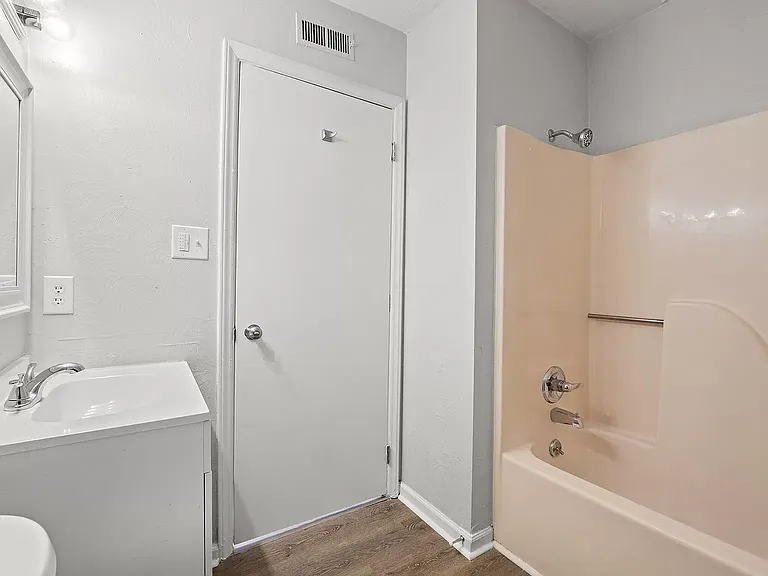 1114 Drewry Rd #A — Photo 16
