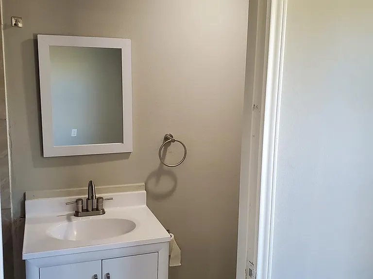 7026 Ash St — Photo 5
