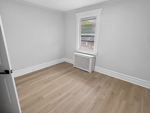 3rd image of 539 Scotland Rd #B
