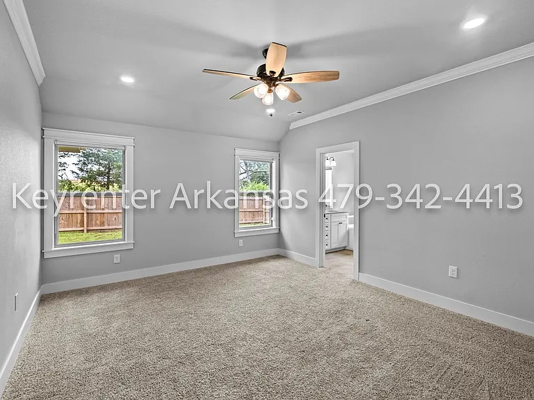 800 E Fallon St — Photo 14