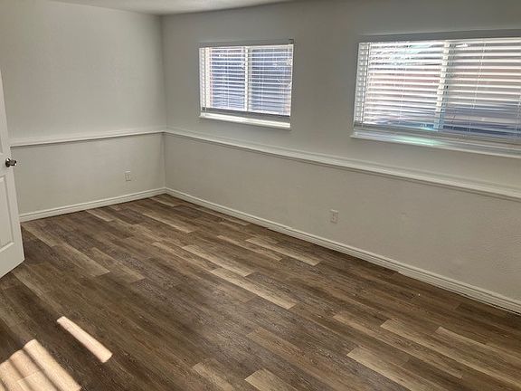 5th image of 3308 S Canosa Ct #Na