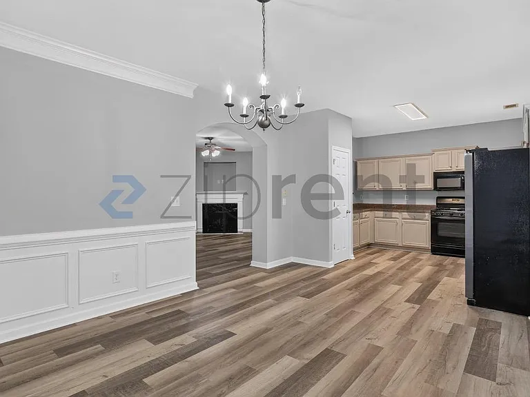 118 Meeting Place Rd — Photo 10
