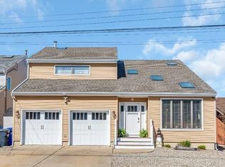 8 Bahia Ct, Brick, NJ 08723