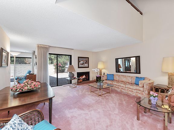 2nd image of 833 N Shadow Lake Dr