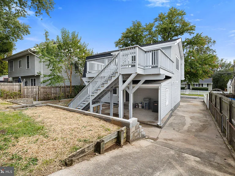 3215 Edgewood Rd — Photo 34