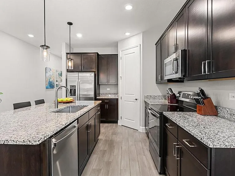 1020 River Otter Way — Photo 4