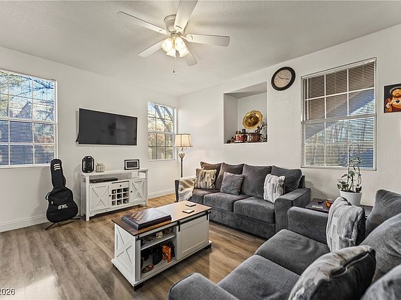 3rd image of 1508 Blackcombe St Unit 103
