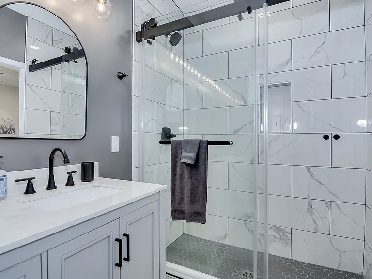 226 Thread Needle Rd E — Photo 25