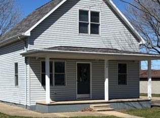 308-312 S Chicago Ave, Ladd, IL 61329