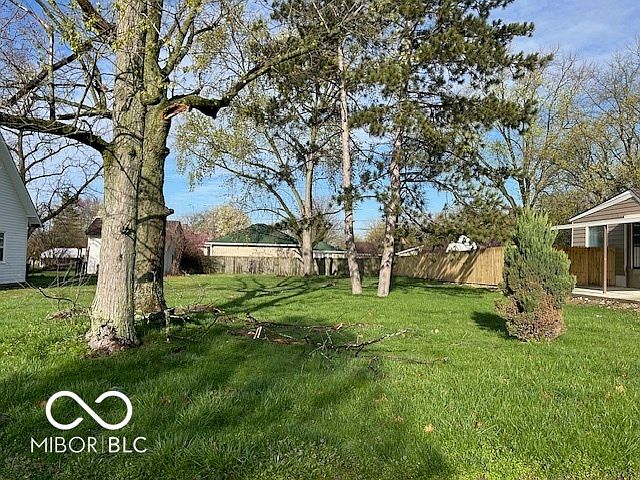 2nd image of 410 N 19th Ave
