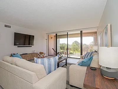 2 bed, 1300 sqft, $5,000 — Photo 4