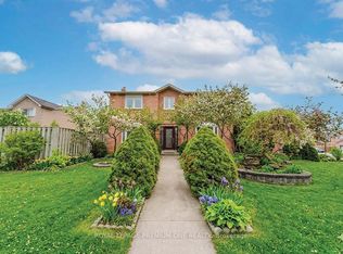 25 Sir Lancelot Ct, Caledon, ON L7E 1N3