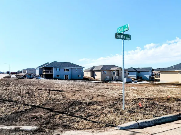 2513 S Galena Ct, Sioux Falls, SD 57110