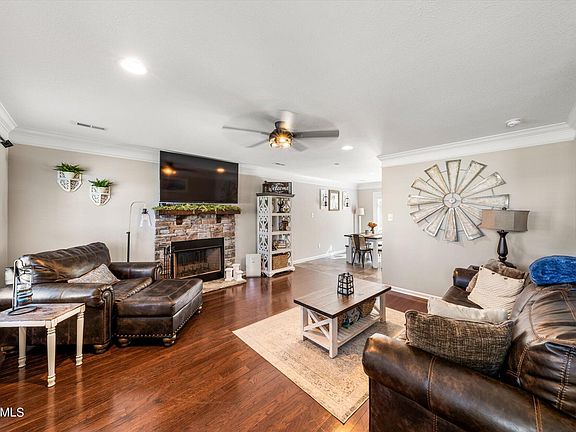 4th image of 8017 Cambridge Reserve Dr