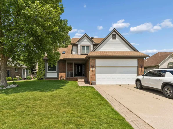 34347 Lillian Rd, Chesterfield, MI 48047