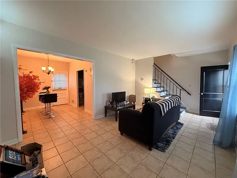 412 Bellevue Ave #9 — Photo 6