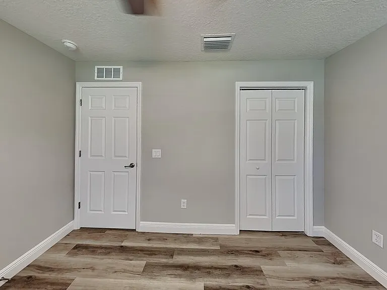 1866 W Hialeah Dr — Photo 13
